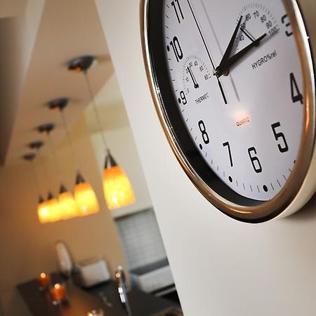 Derelli Elegance Apartment София Стая снимка