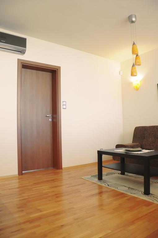Derelli Elegance Apartment София Стая снимка