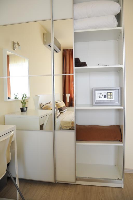Derelli Elegance Apartment София Стая снимка