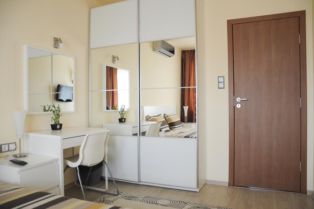 Derelli Elegance Apartment София Стая снимка